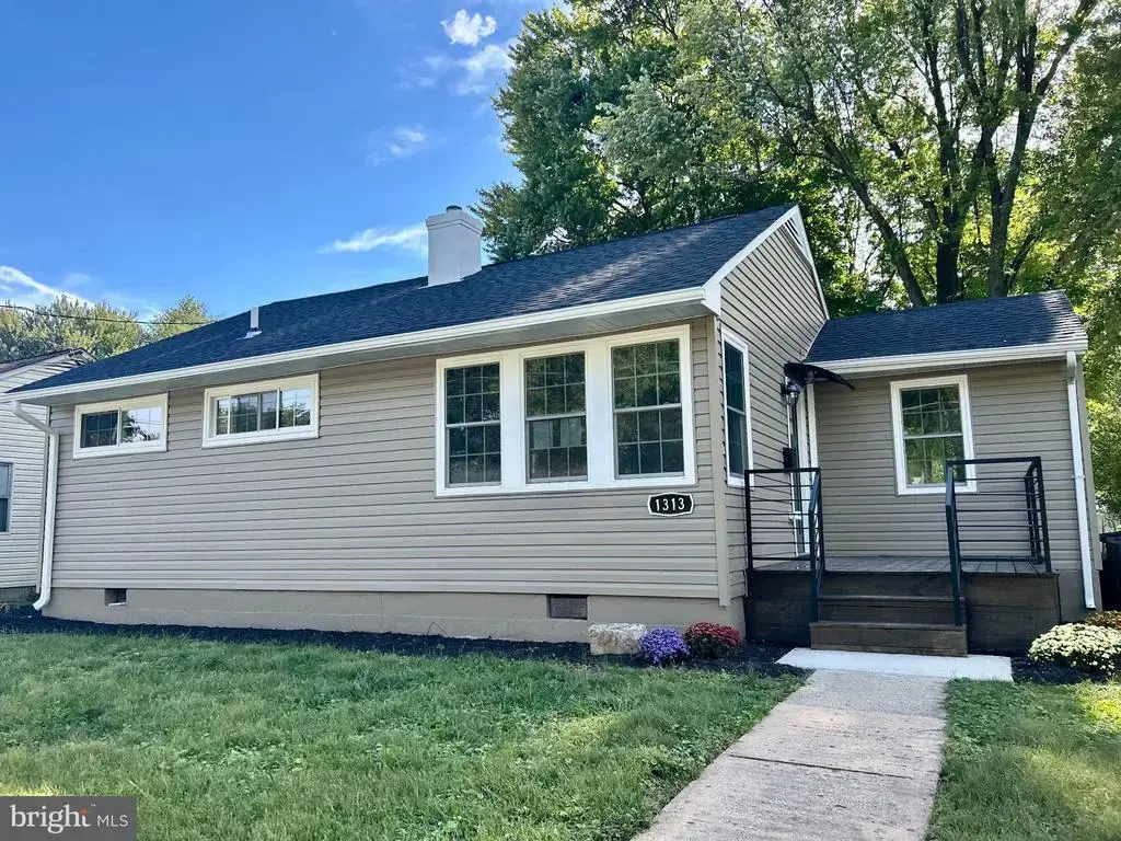 1313 Coral Sea Dr, ROCKVILLE