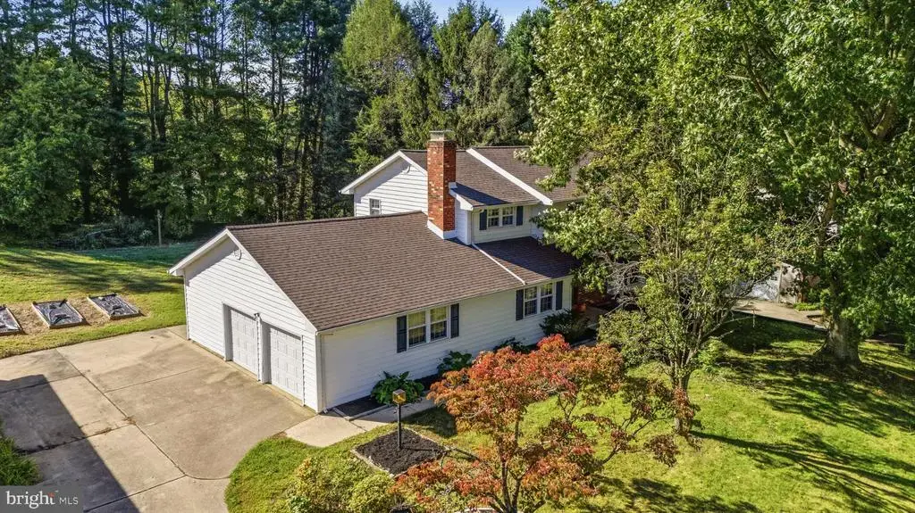 812 Hilltop Road, NEWARK