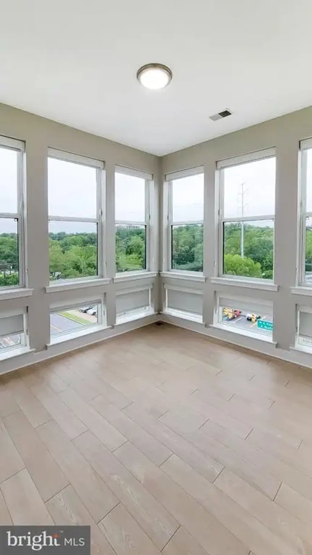 989 S Buchanan St #425, ARLINGTON
