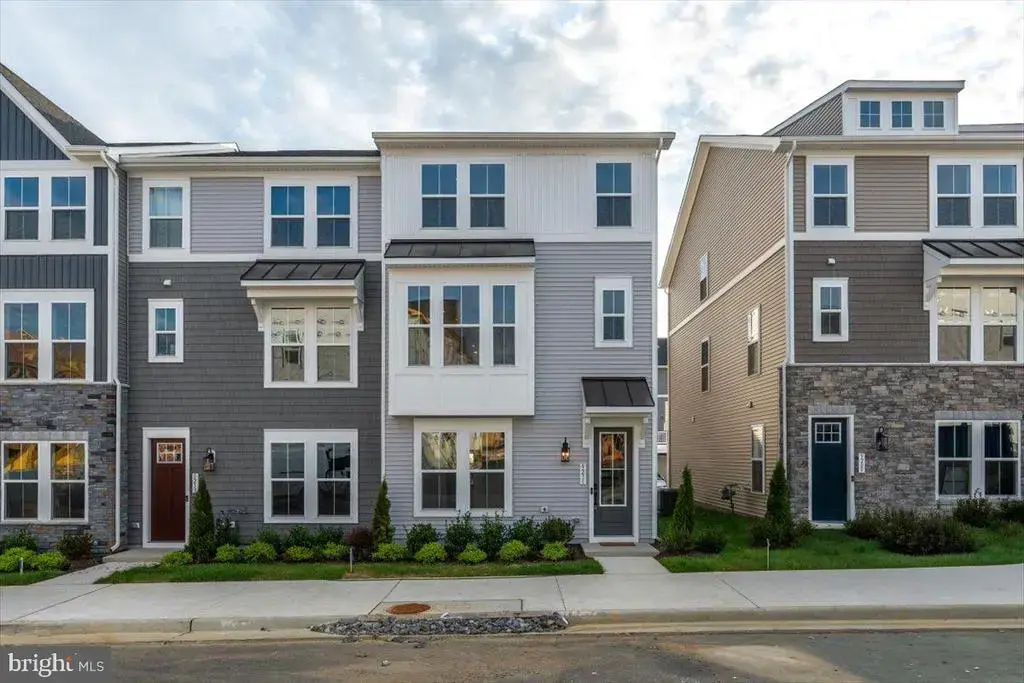 9211 Forkleaf Oak Dr, FREDERICKSBURG