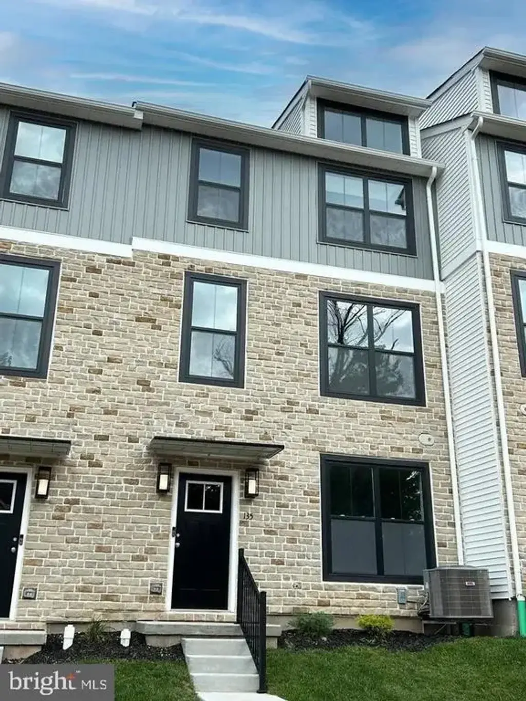 135 Cobblestone Dr, HARLEYSVILLE