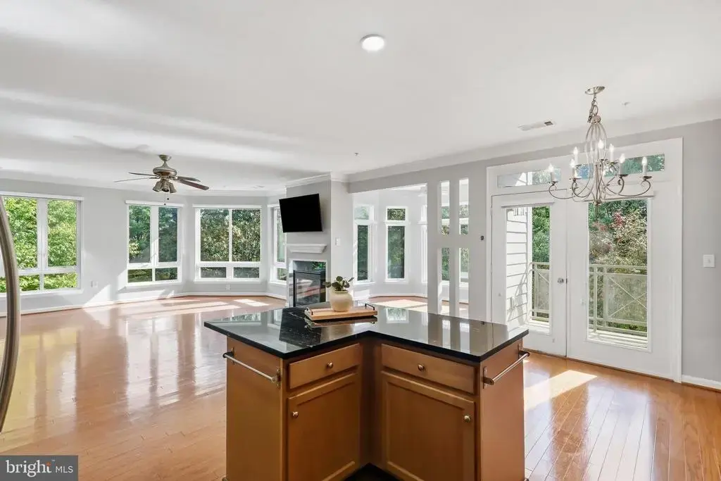 1621 Ladue Ct #204, WOODBRIDGE