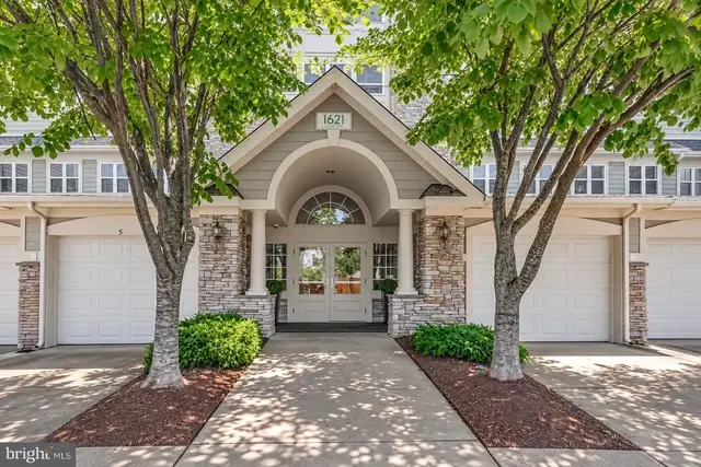 1621 Ladue Ct #204, Woodbridge