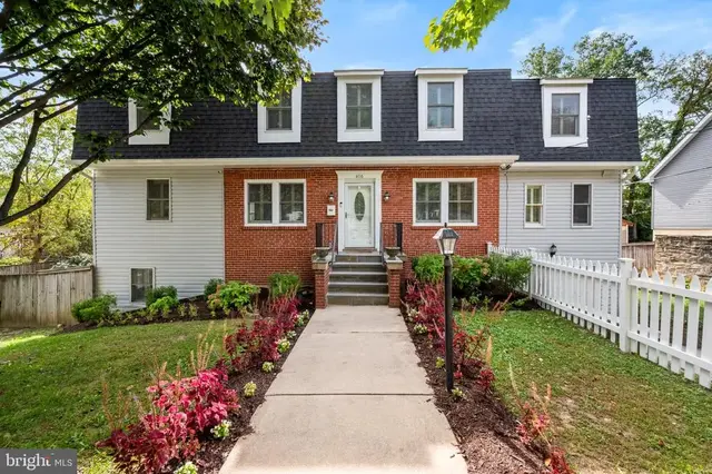 406 Leighton Ave, Silver Spring