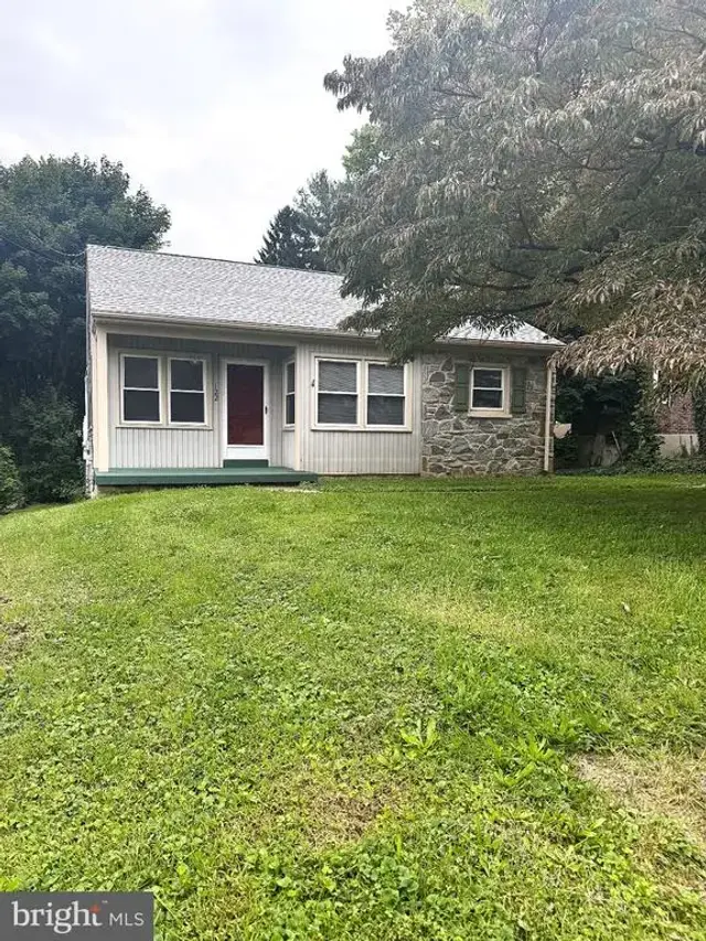 122 Elizabeth St, Millersville