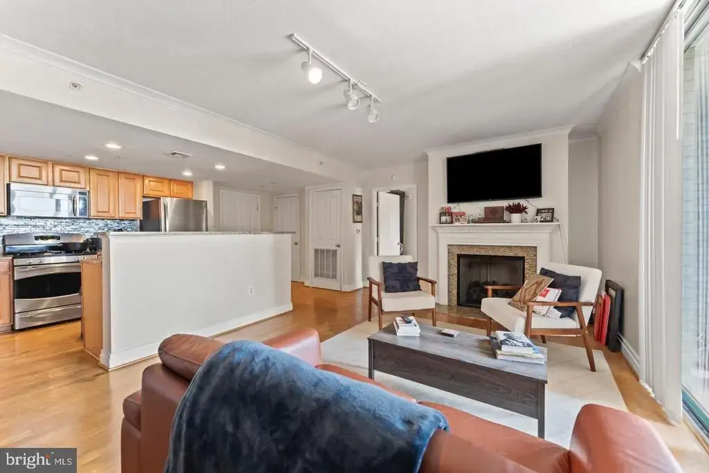 414 Water St #1201, BALTIMORE