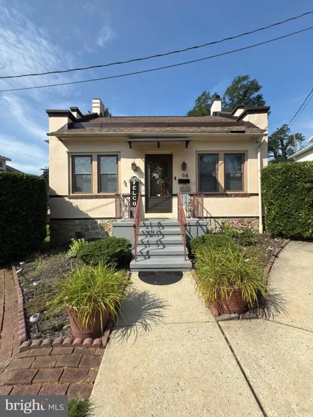 6 S Los Robles Ct, READING
