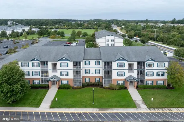 17046 N Brandt St #2208, Lewes