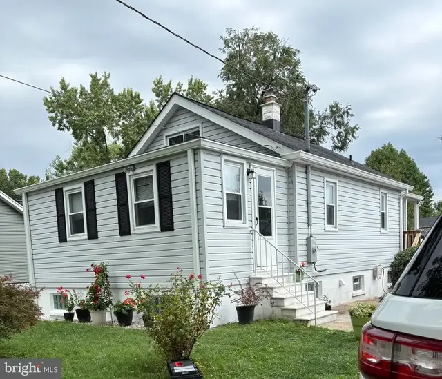906 Meadow Ave, Baltimore