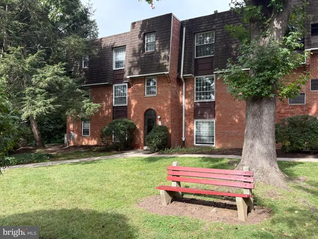 4000 Gypsy Ln #620f2, PHILADELPHIA