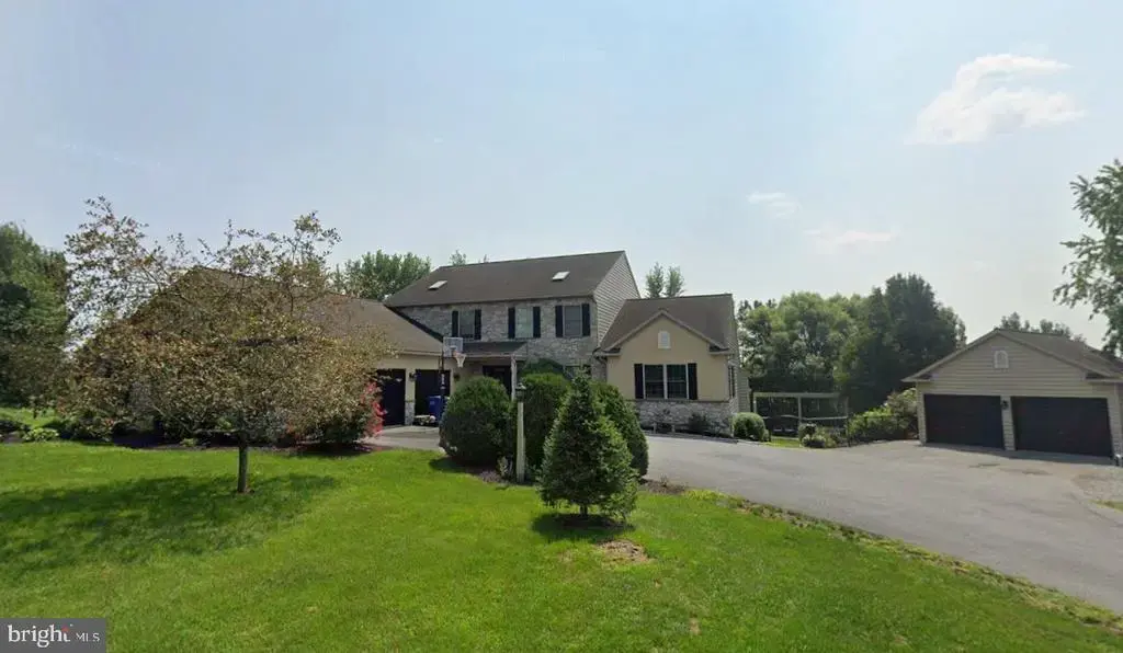 1400 Mentzer Rd, LANCASTER