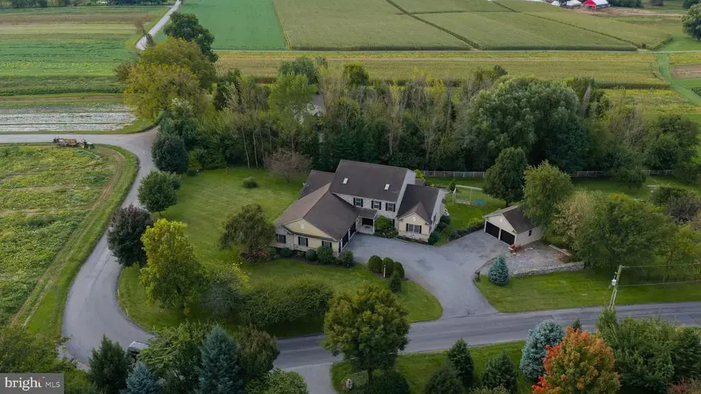 1400 Mentzer Rd, LANCASTER