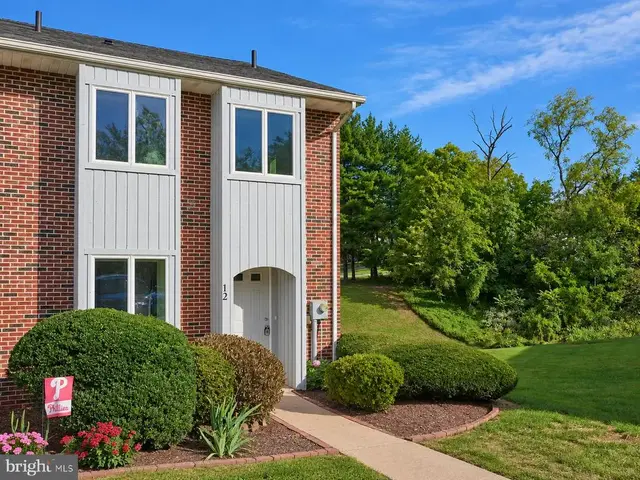 12 Lenape Ln, Douglassville