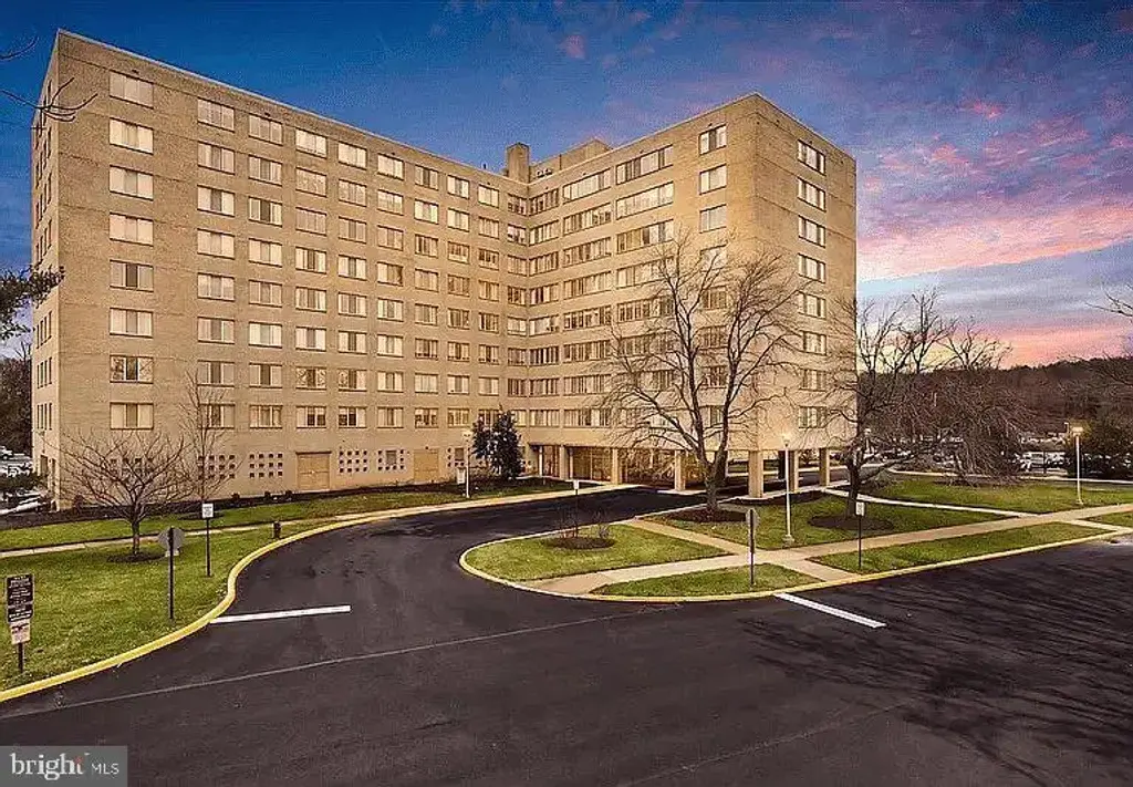 6641 Wakefield Dr #217, ALEXANDRIA