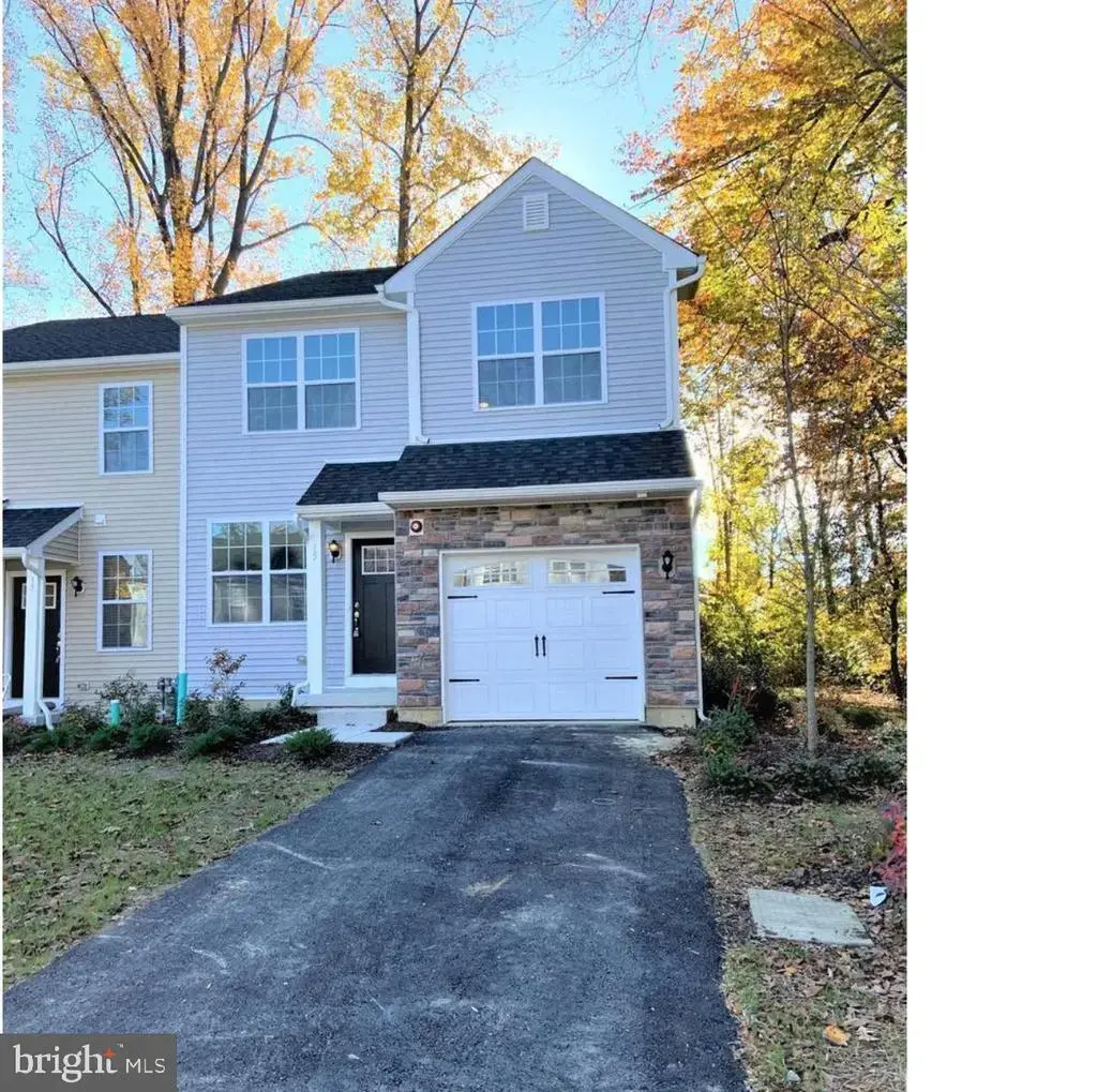15 Graham Dr, DOWNINGTOWN