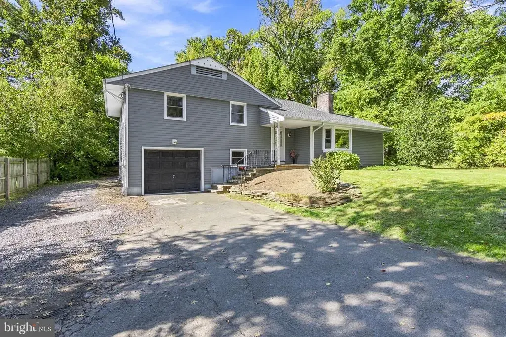 228 State Rd, PRINCETON