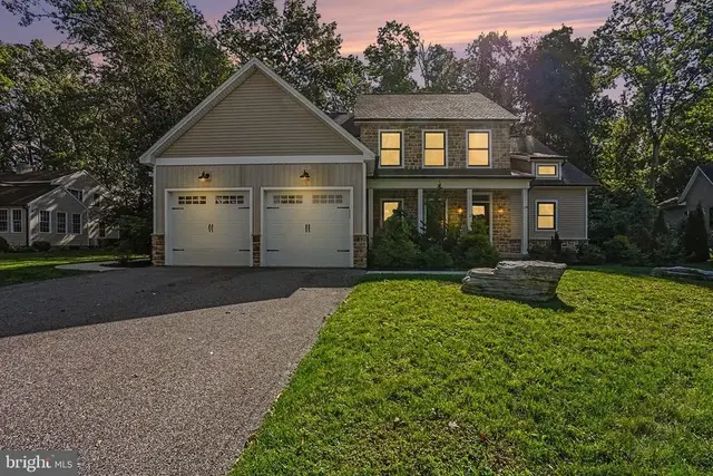 115 Stonehedge Dr, Carlisle
