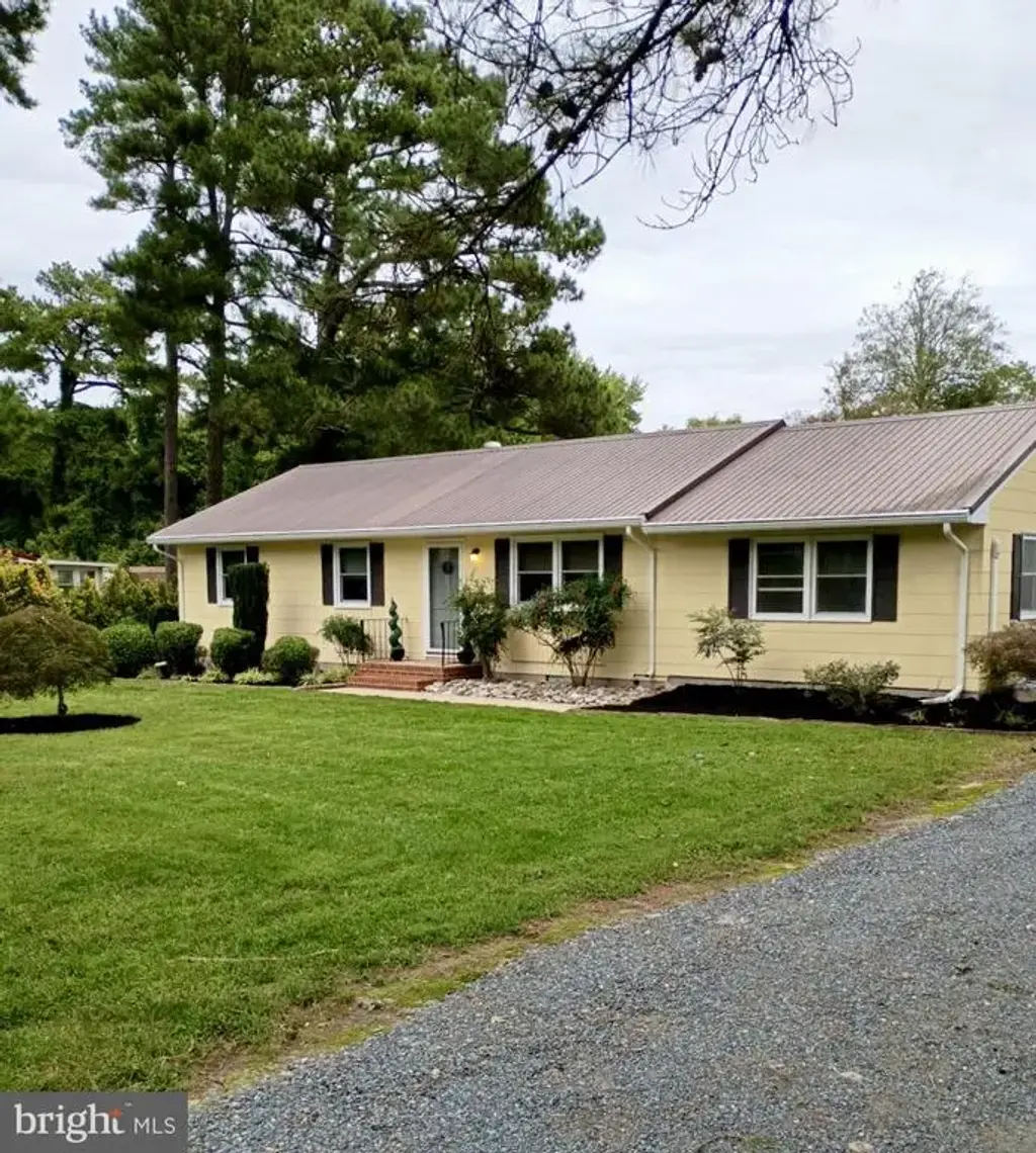 6745 Edwards, SALISBURY