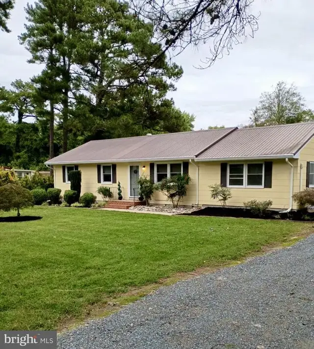 6745 Edwards, Salisbury