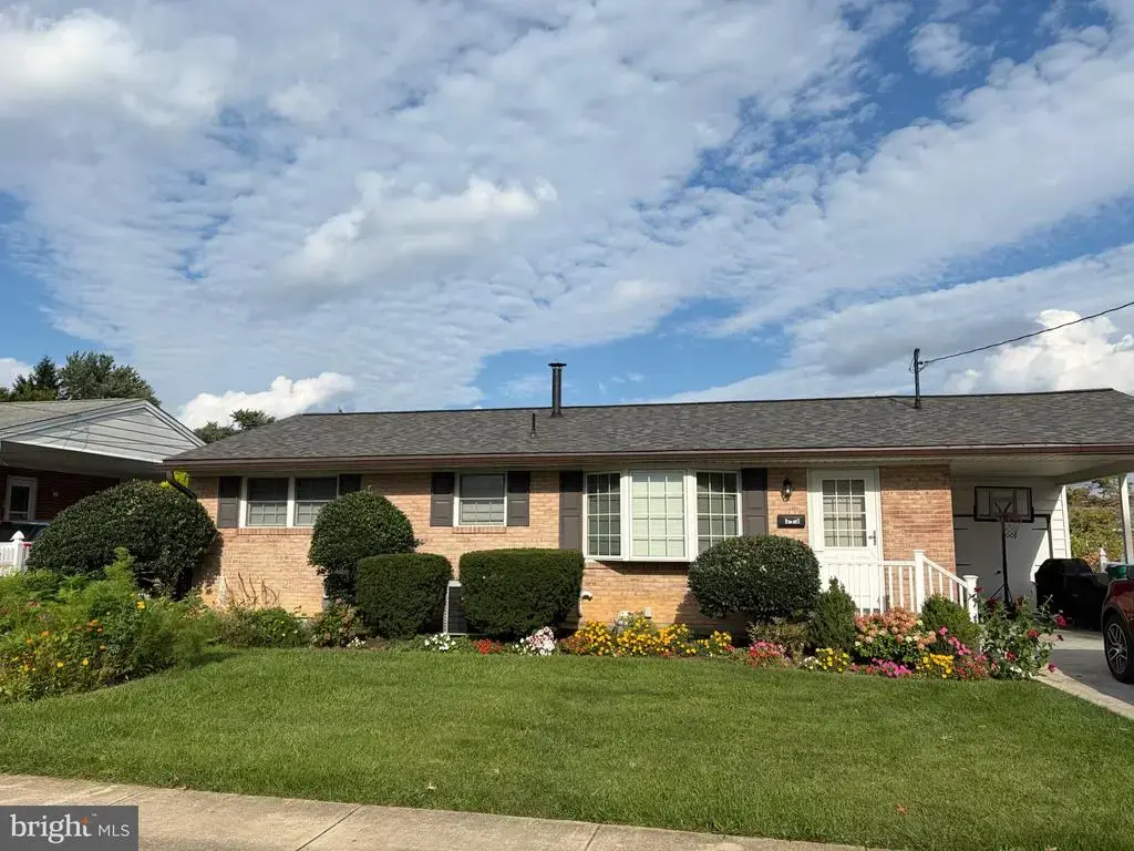 115 W Clearview Dr, CAMP HILL