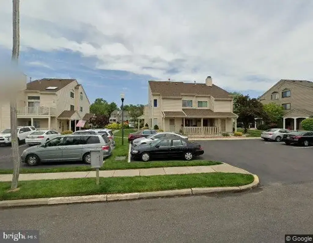 81 Sandra Rd, VOORHEES