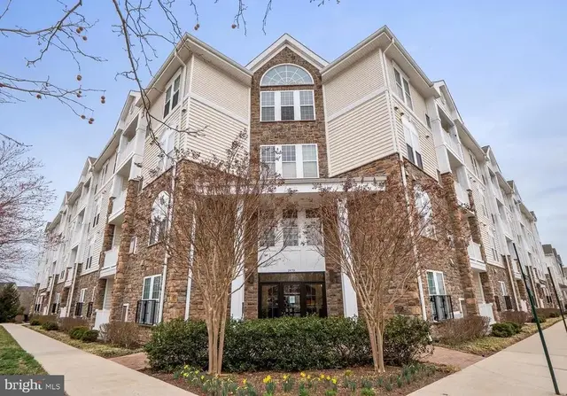 24701 Byrne Meadow Sq #211, Aldie