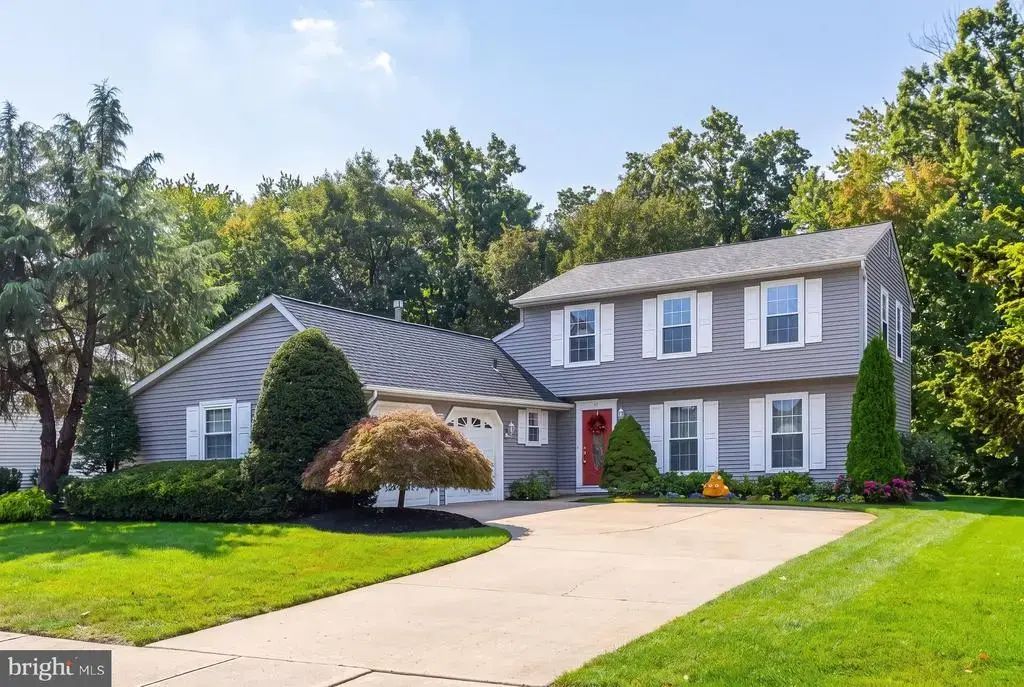 49 Goodwin Pkwy, SEWELL