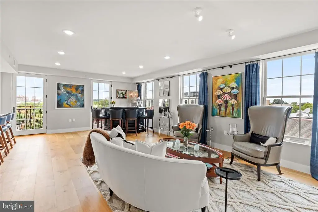 312 S Washington St #502, ALEXANDRIA