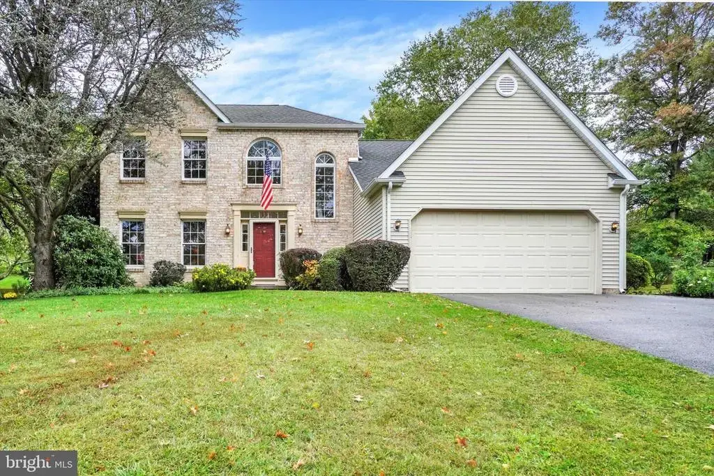 142 Hershey Cir, STEWARTSTOWN