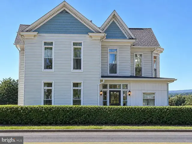 175 E Main St, Frostburg