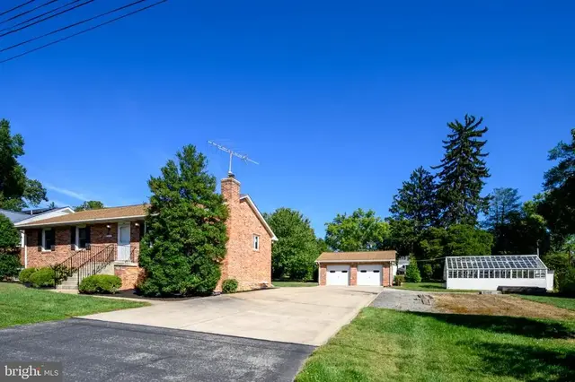 4806 Garrett Ave, Beltsville