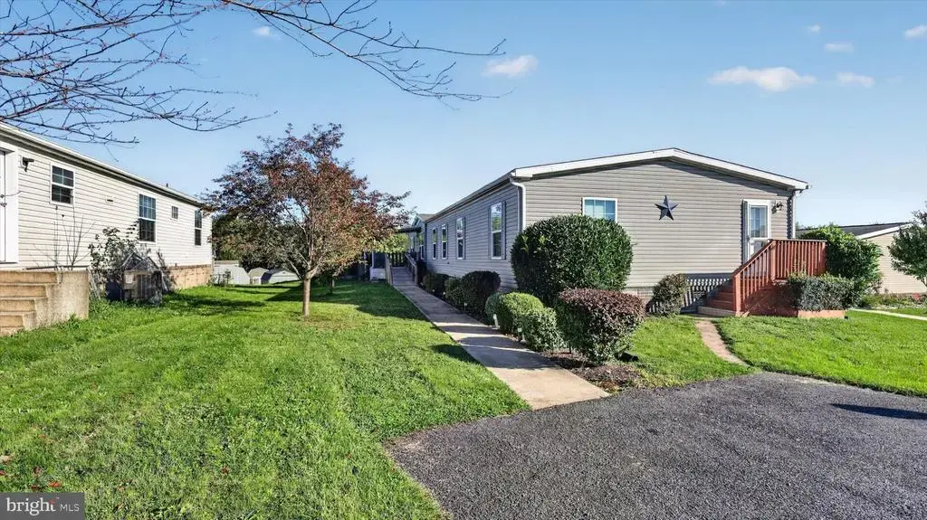 8 Orchard St, FREDERICKSBURG
