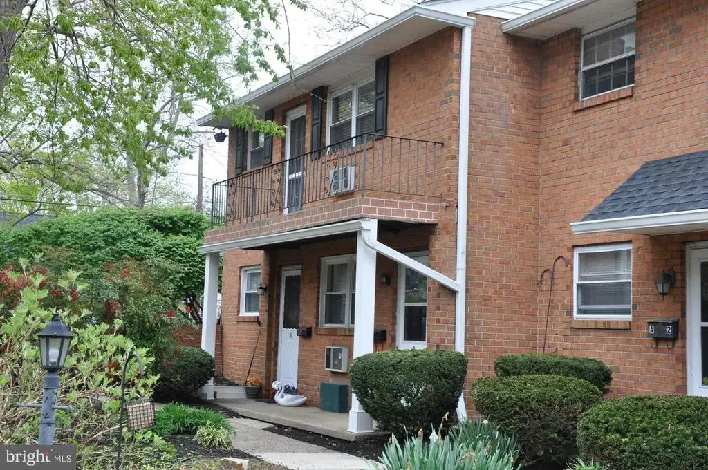 340 Woodlawn Ter #b1, COLLINGSWOOD