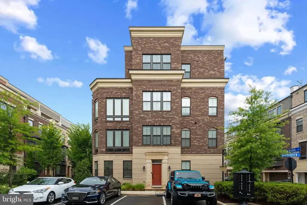 515 Riversail Ln #430, NATIONAL HARBOR