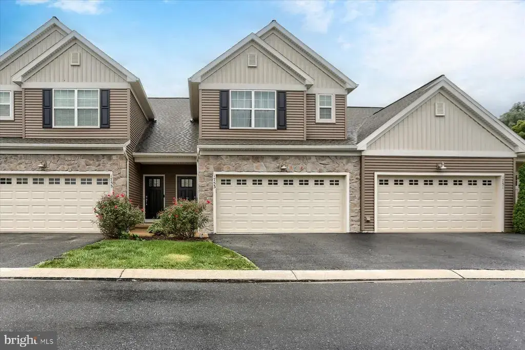 1753 Shady Ln, MECHANICSBURG