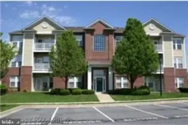 8204 Blue Heron Dr #3c, Frederick