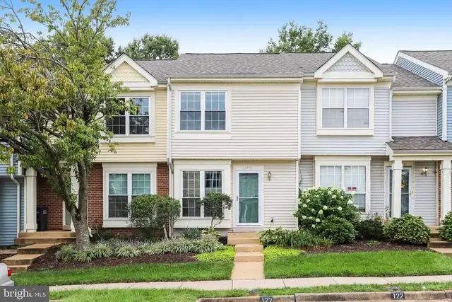 46775 Macaw Sq, Sterling