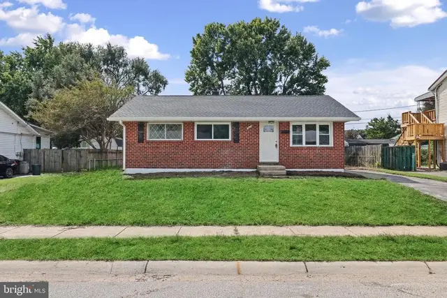 909 Genine Dr, Glen Burnie