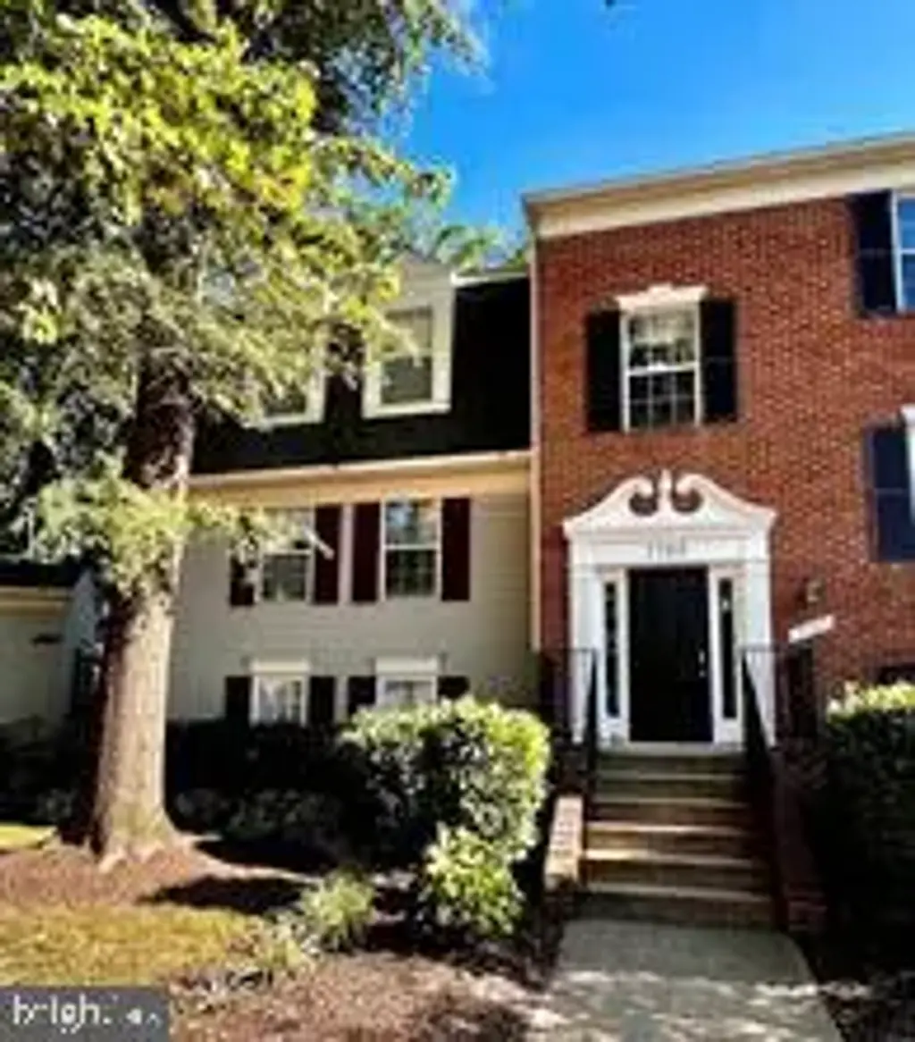 7723 Inversham Dr #135, FALLS CHURCH