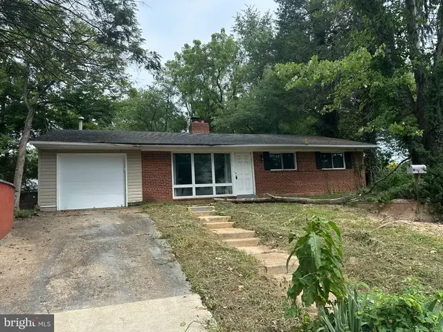 1010 Lynn St Sw, Vienna