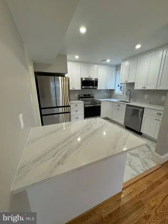 6669 Fairfax Rd #91, Chevy Chase