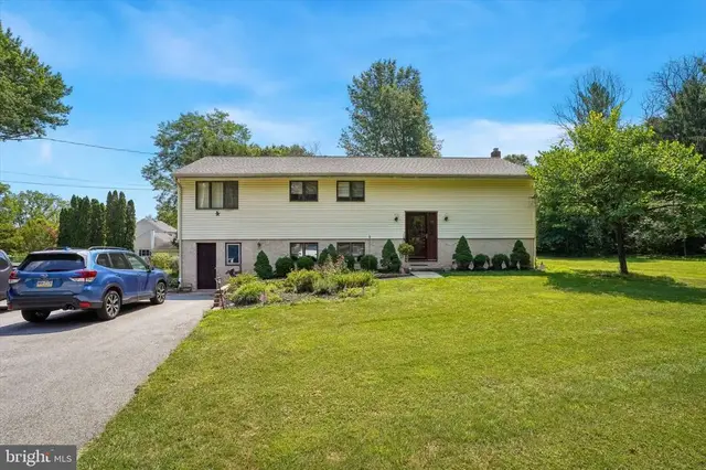 392 Hallman Mill Rd, Phoenixville