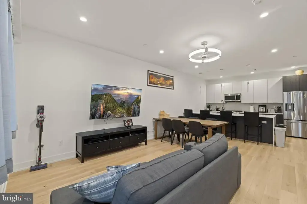 119 Greenwich St #8, PHILADELPHIA