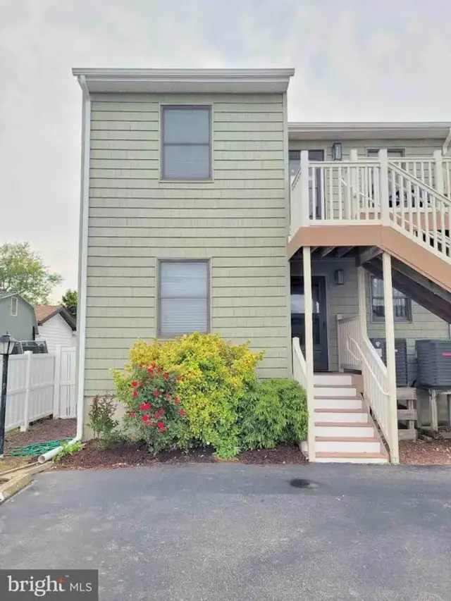 905 Saint Louis Ave #101, Ocean City
