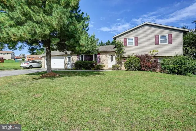4125 Ricklyn Dr, Chambersburg