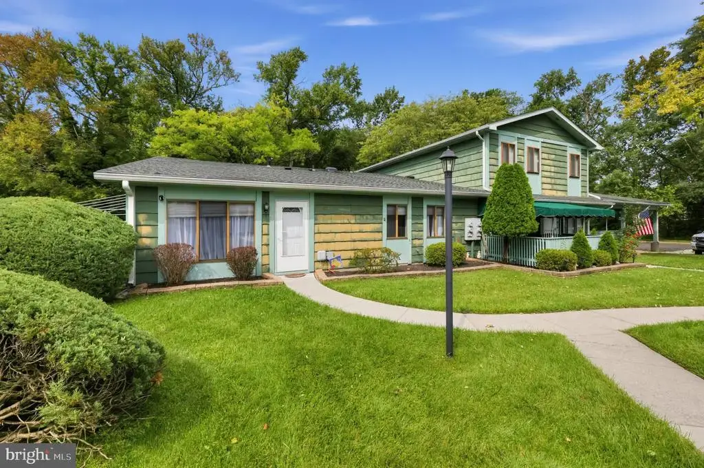 89 Woodway Dr, WEST DEPTFORD