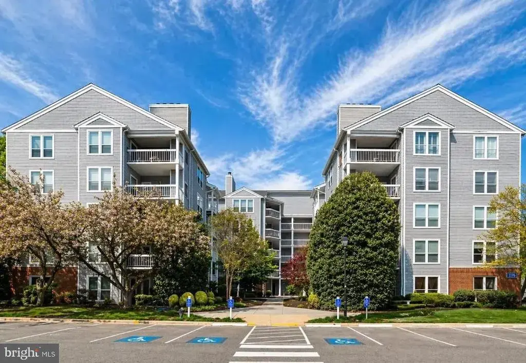3176 Summit Square Dr #4-a3, OAKTON