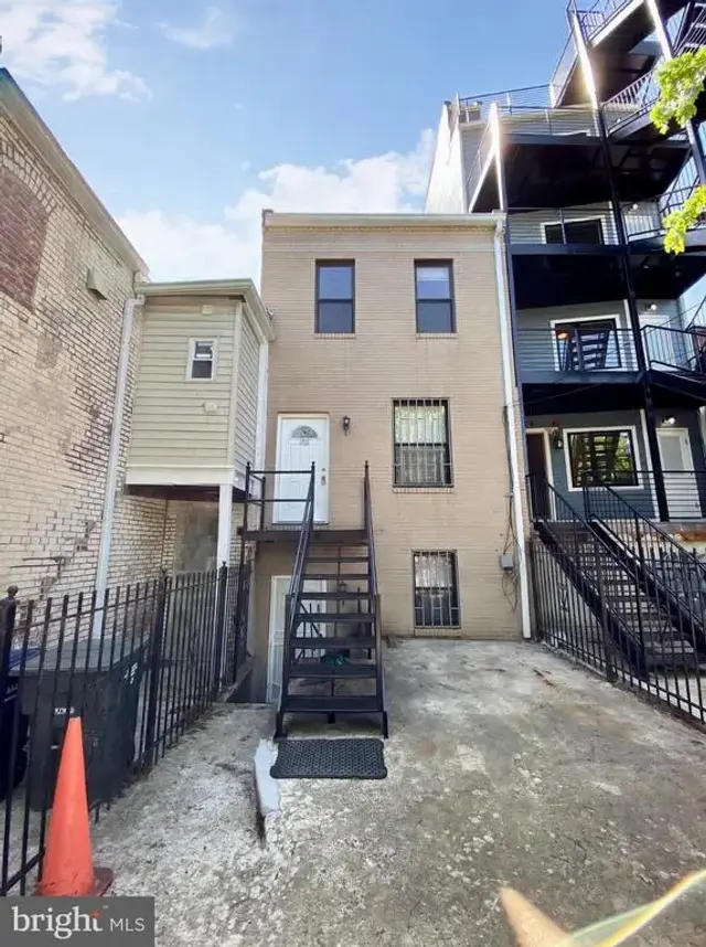 1702 Lincoln Rd Ne #2, Washington