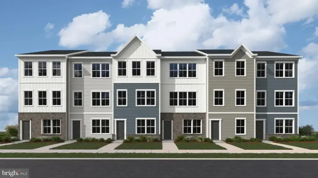 430 17th Ave #hs 207, RANSON