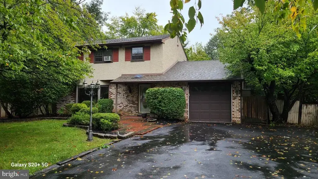 789 Buttercup Dr, WARMINSTER